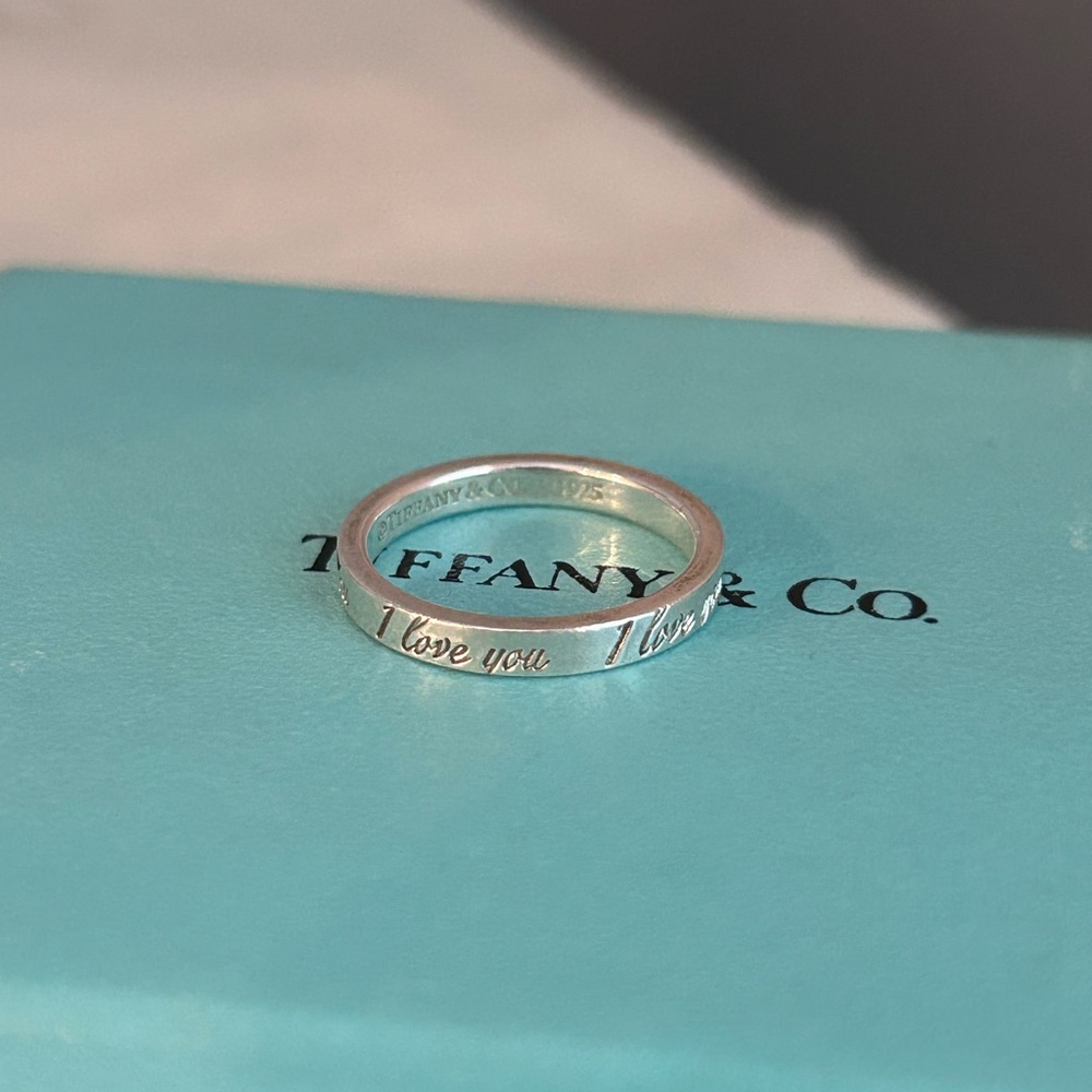 Tiffany & Co. Notes “I love you” Ring